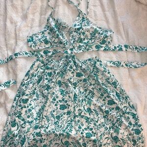 Green and White Leaf Print Top